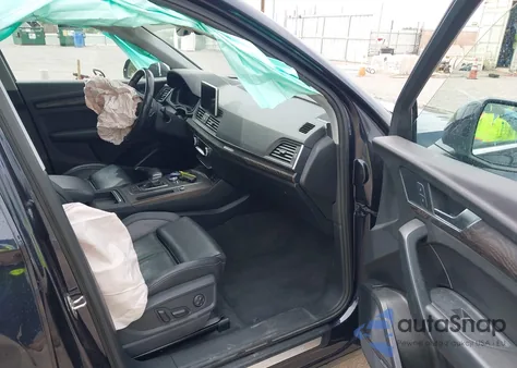 2018 Audi Q5 2.0T Premium/2.0T Tech Premium z USA, uszkodzony, nr VIN WA1BNAFY6J2090428